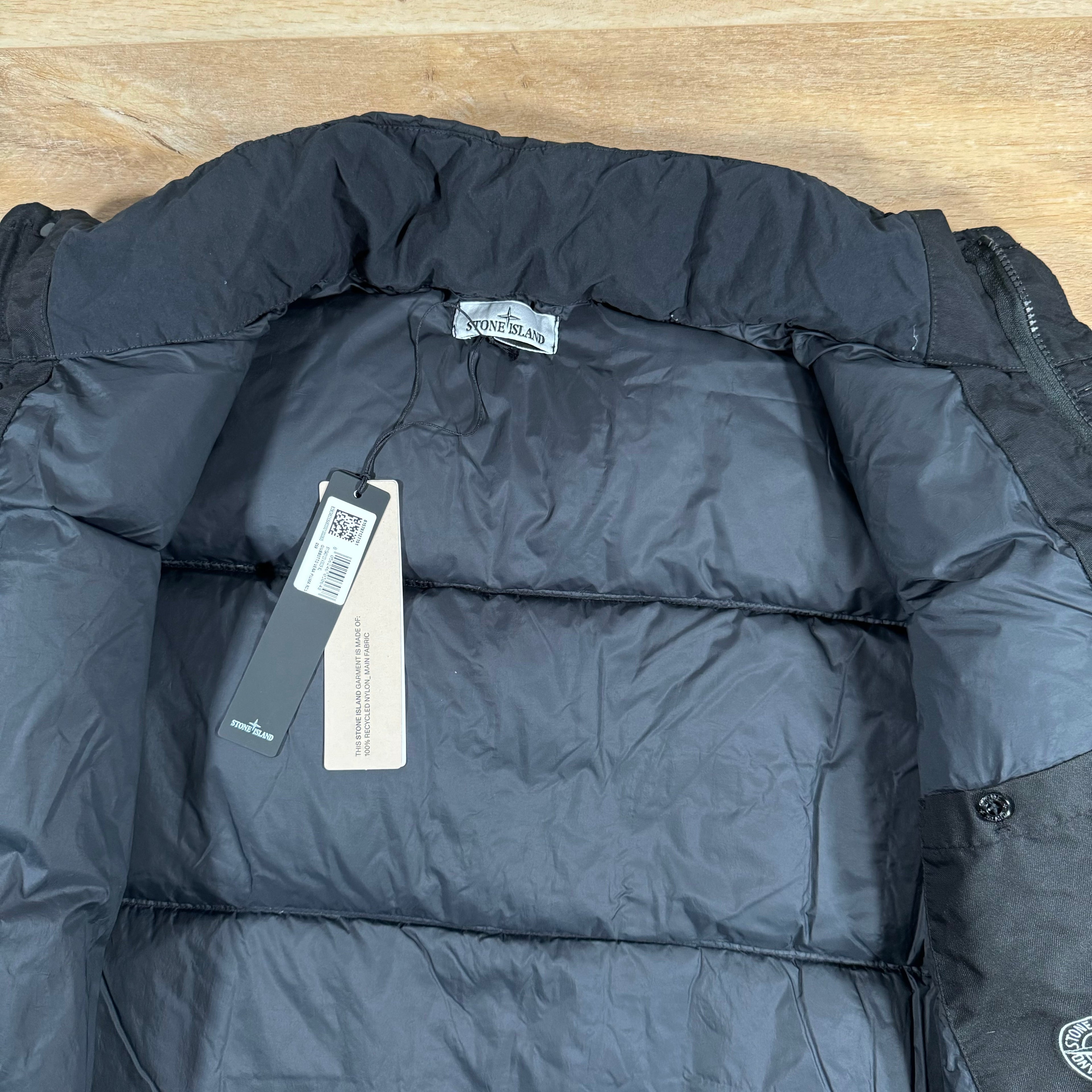 Stone Island Crinkle Reps-NY Down Jacket in Black