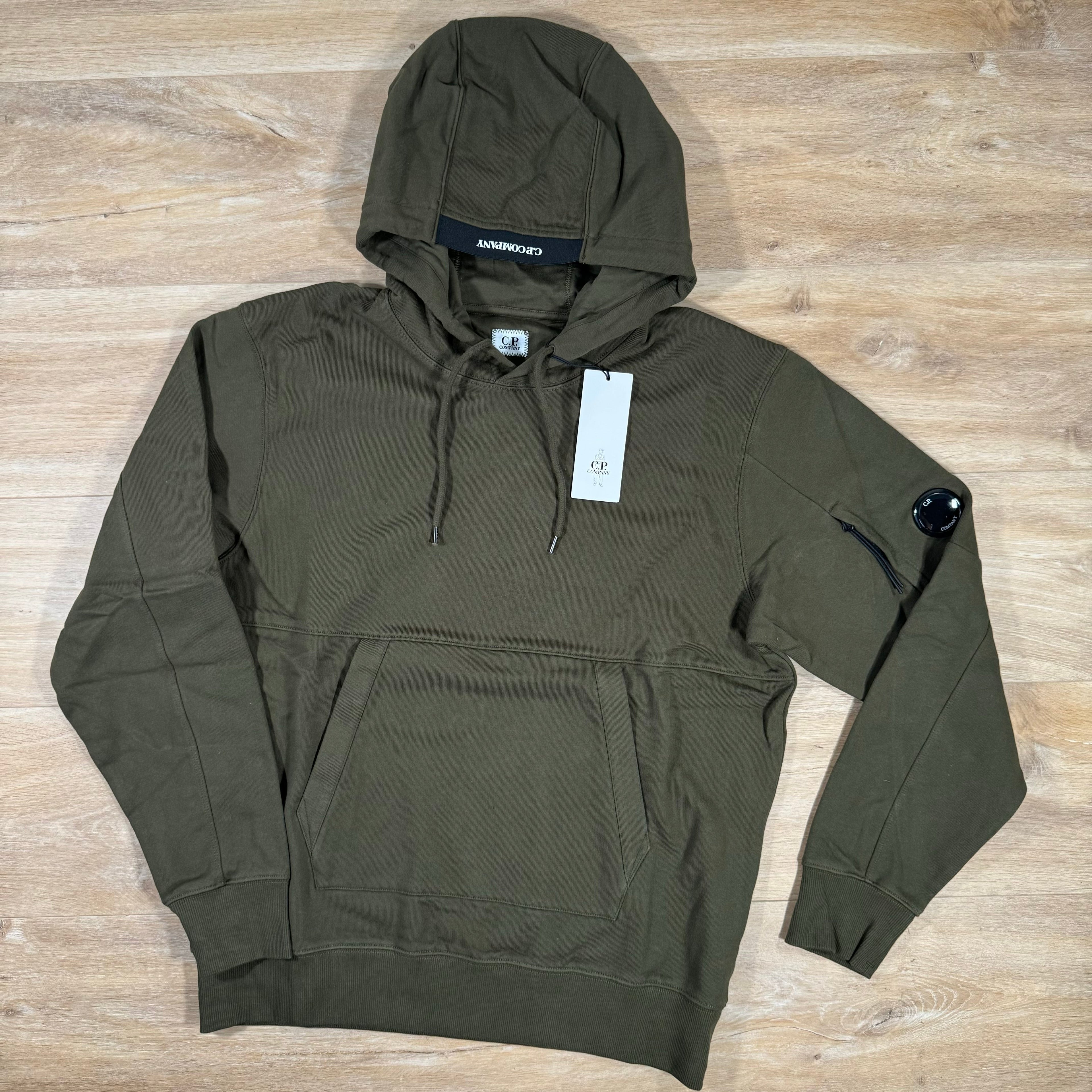 CP Company Diagonal Raised Fleece Lens Hoodie in Ivy Green