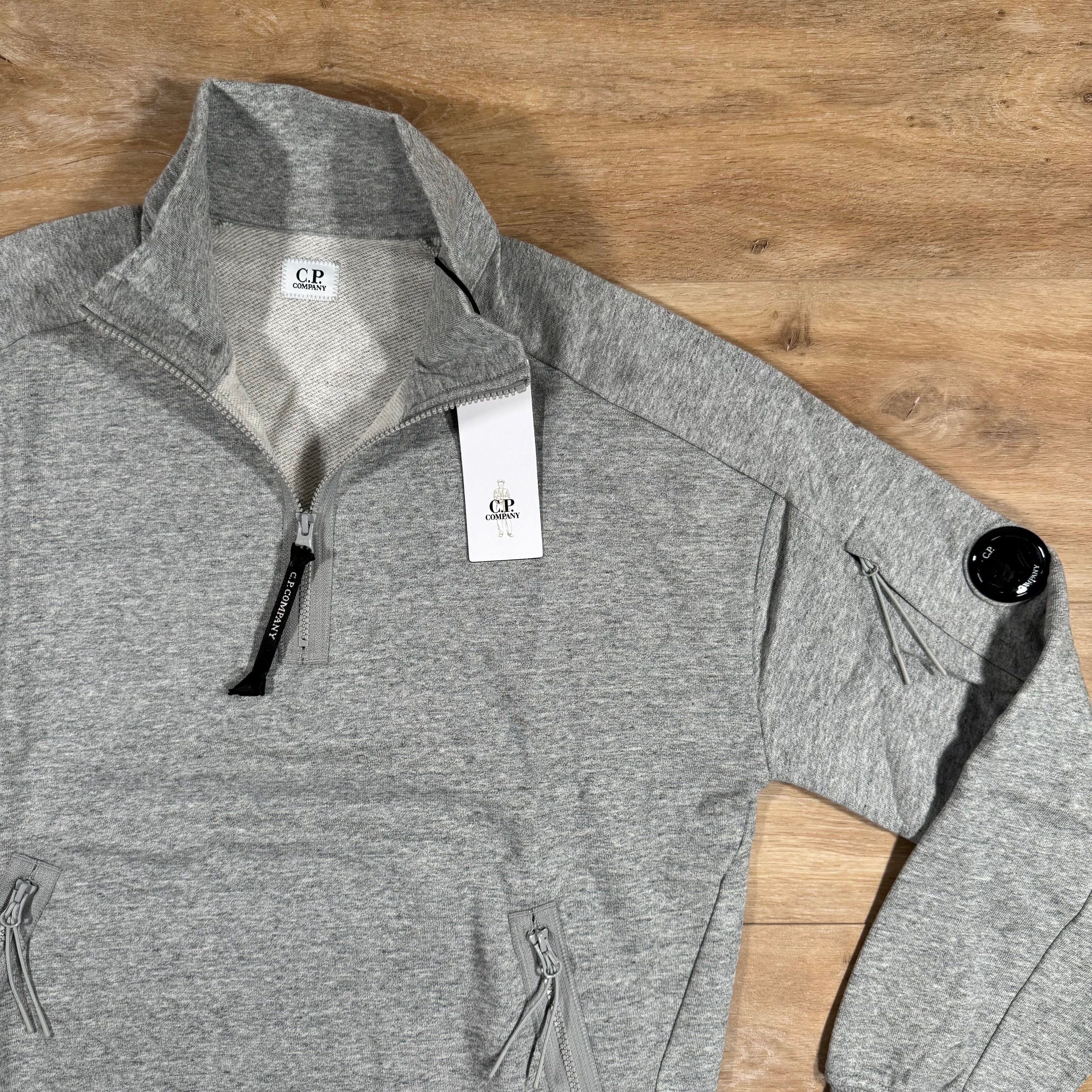 CP Company Diagonal Raised Half-Zipped Lens Sweatshirt in Grey