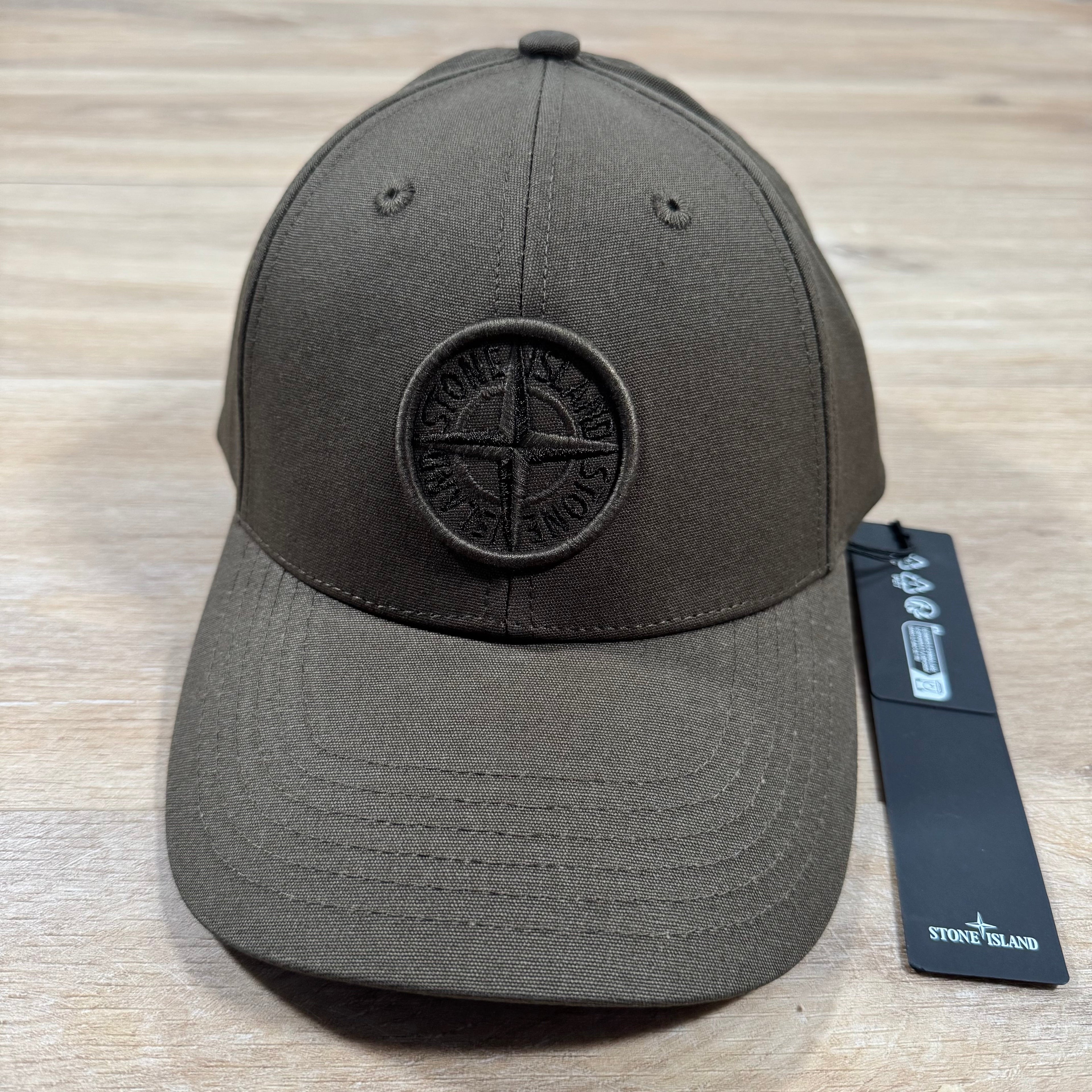 Stone Island Compass Logo Cap in Military Green
