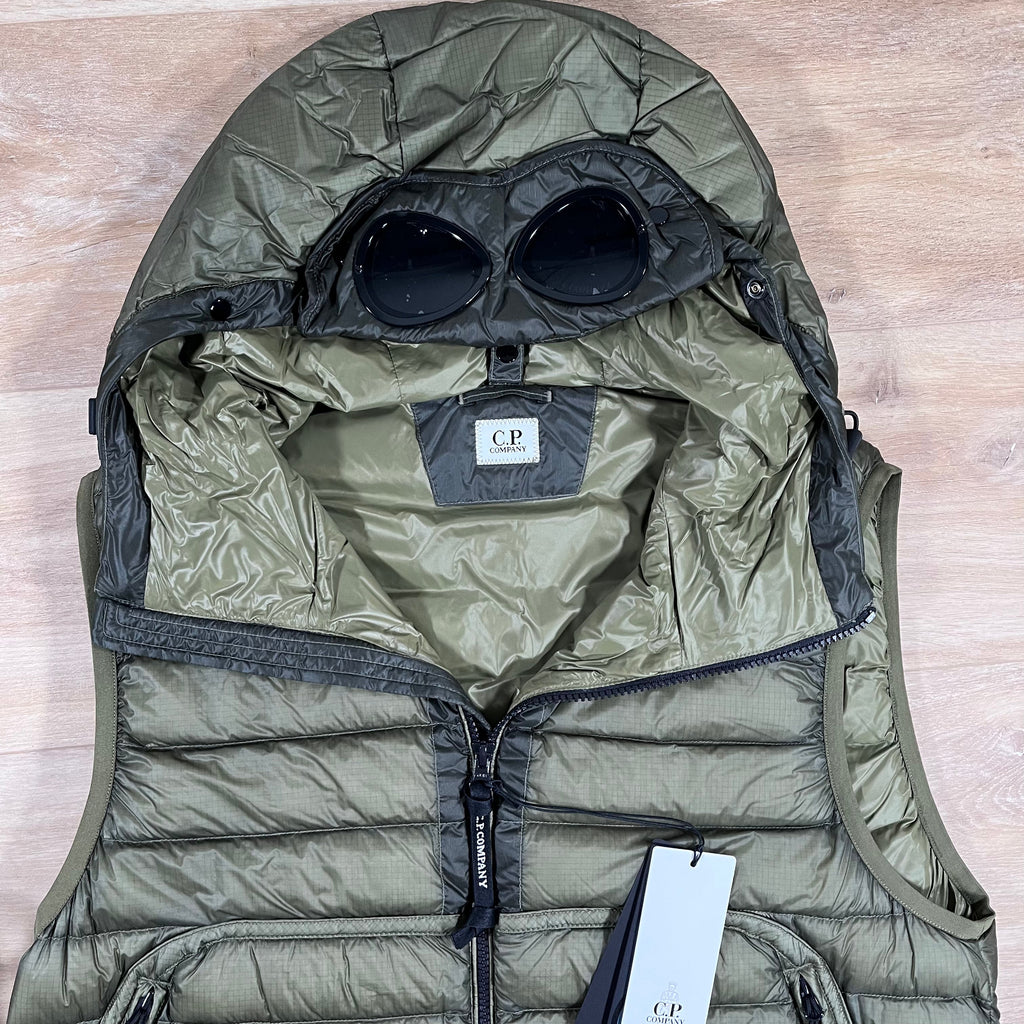 CP Company DD Shell Goggle Down Gilet in Elmwood Green