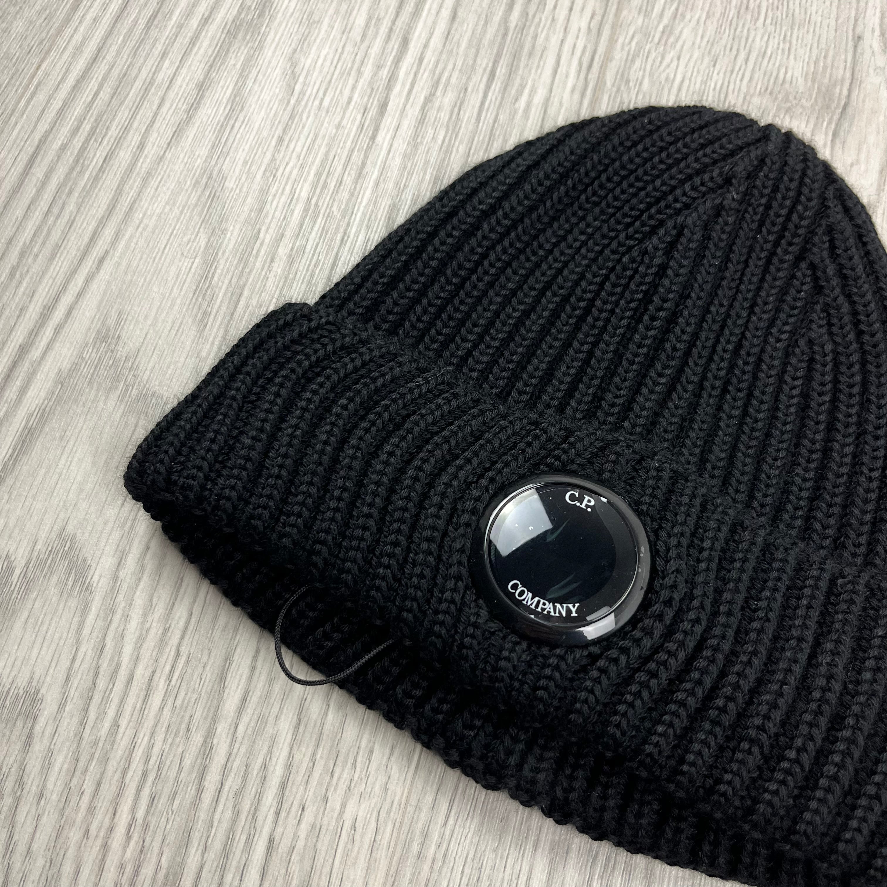 CP Company Lens Beanie - Black